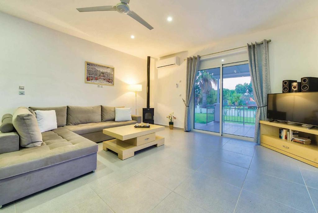 Ruby Villa room 1
